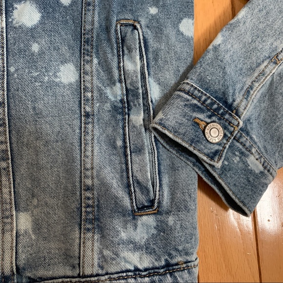 Denim jacket - Picture 2 of 5